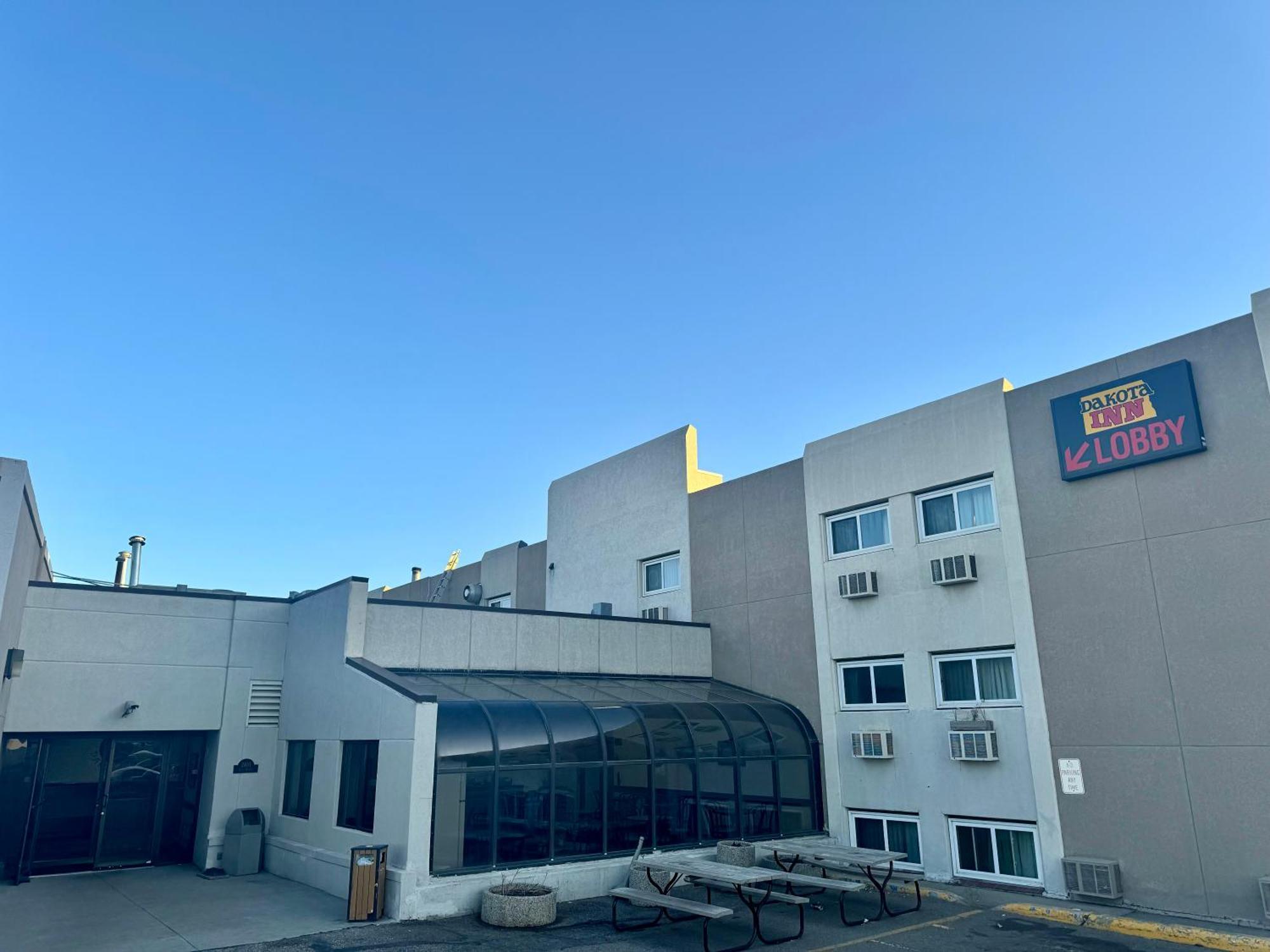 Dakota Inn Minot Buitenkant foto
